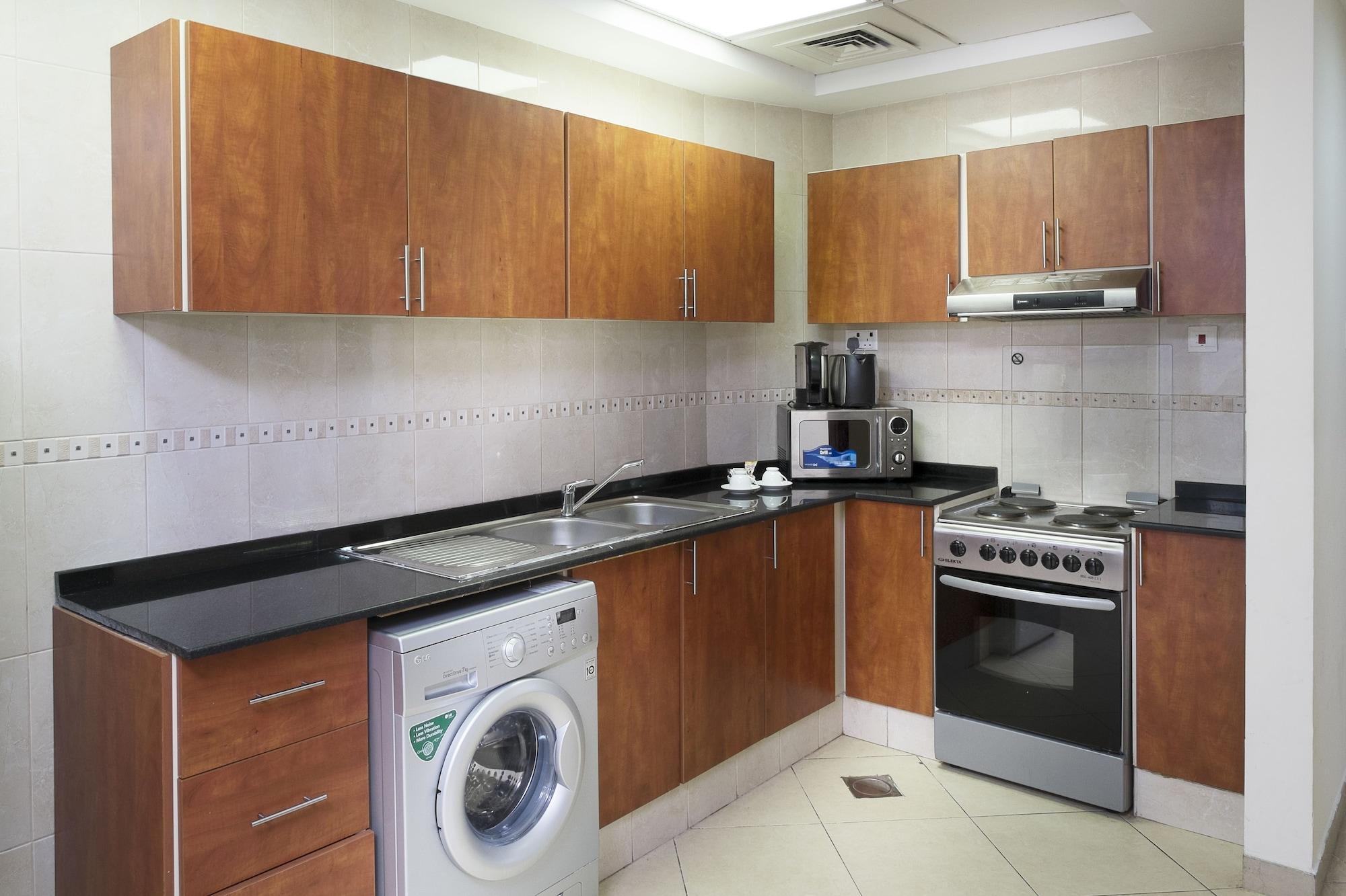 Al Waleed Palace Hotel Apartment Al Barsha Dubai Exterior photo