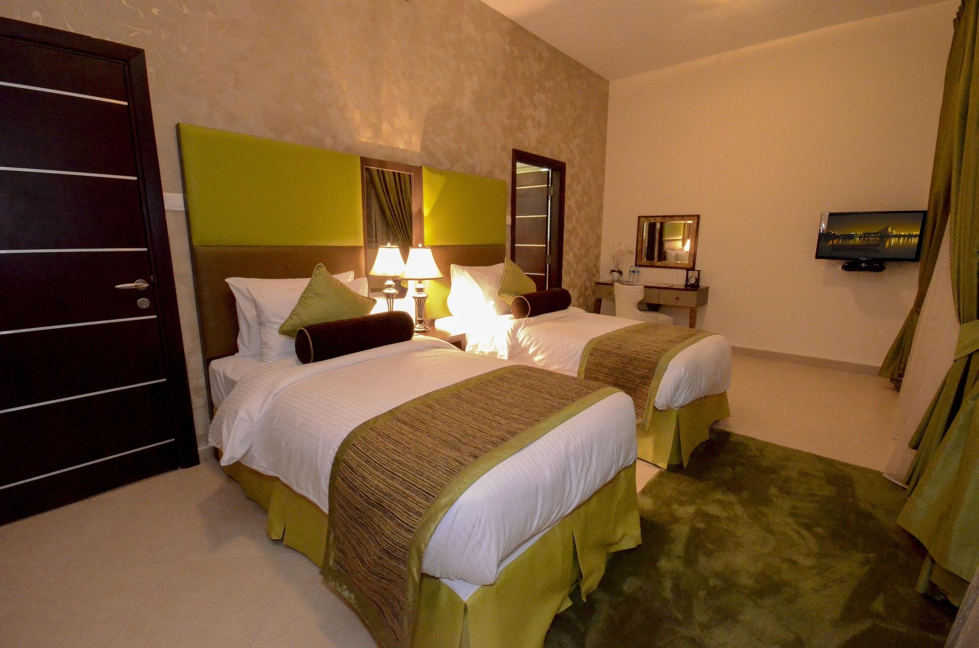 Al Waleed Palace Hotel Apartment Al Barsha Dubai Exterior photo