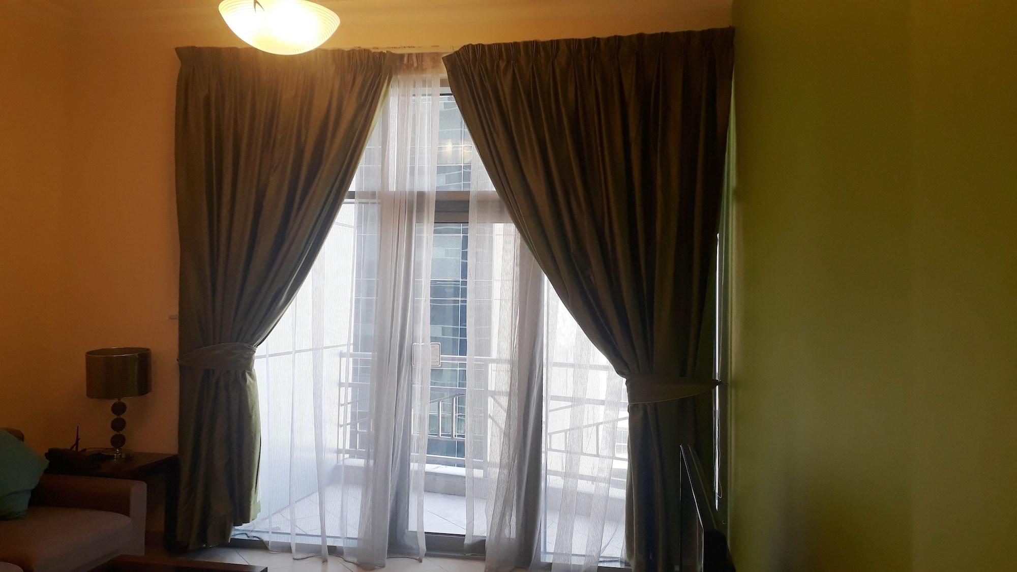 Al Waleed Palace Hotel Apartment Al Barsha Dubai Exterior photo