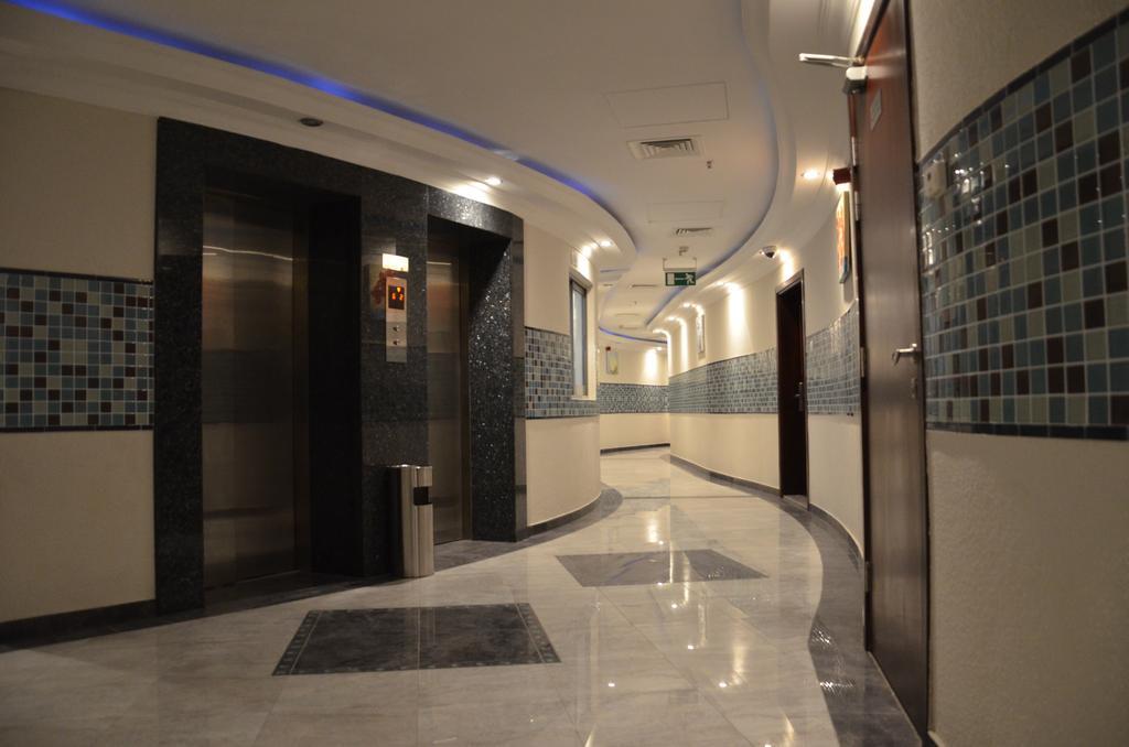 Al Waleed Palace Hotel Apartment Al Barsha Dubai Exterior photo