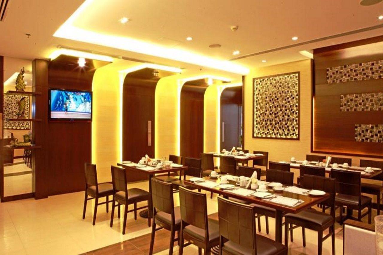 Al Waleed Palace Hotel Apartment Al Barsha Dubai Exterior photo