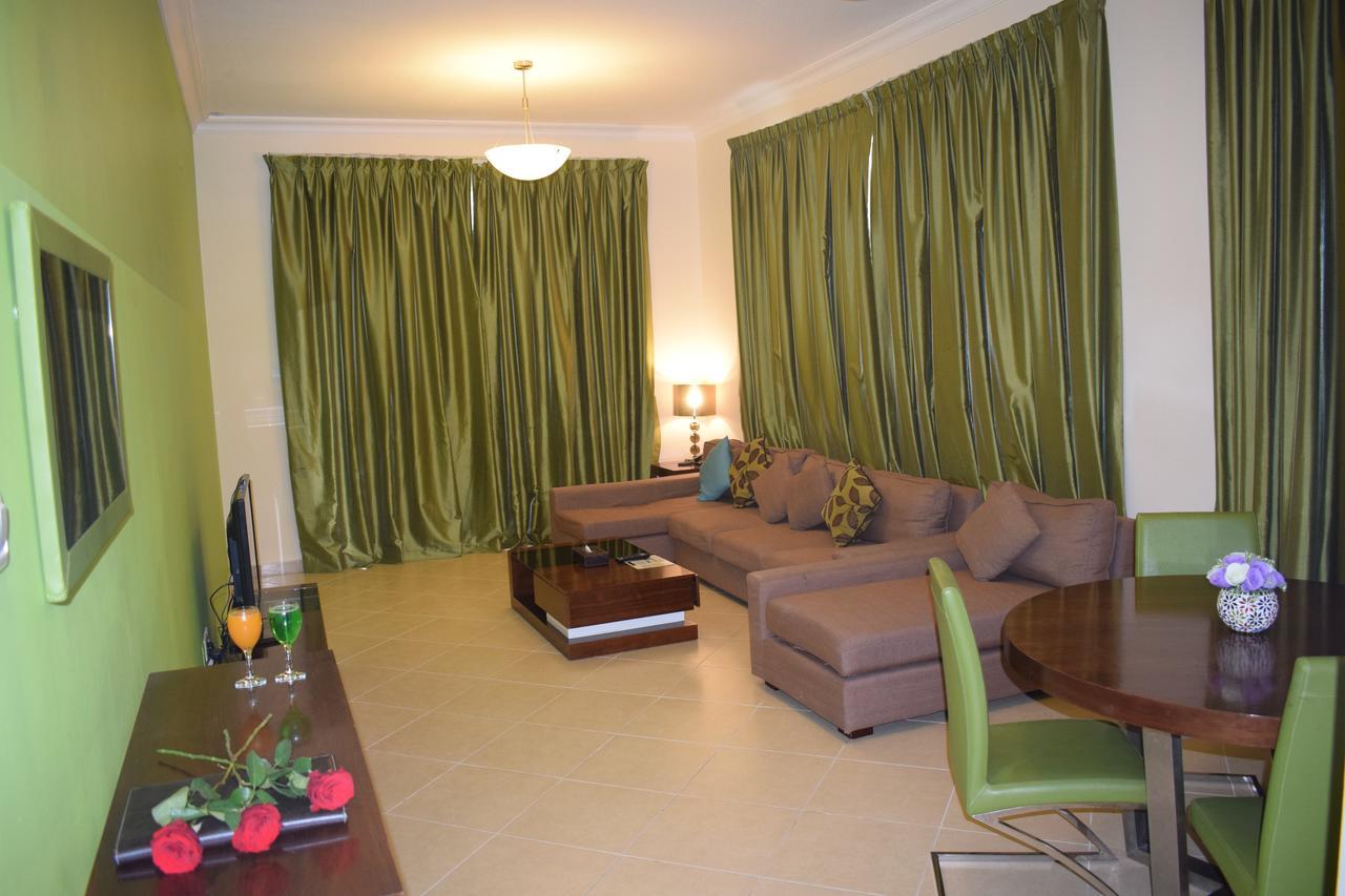 Al Waleed Palace Hotel Apartment Al Barsha Dubai Exterior photo