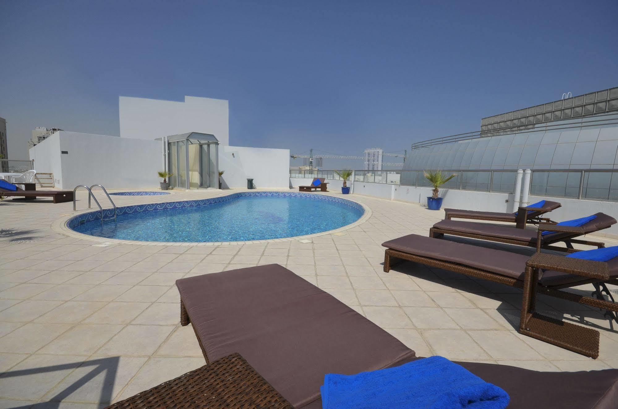 Al Waleed Palace Hotel Apartment Al Barsha Dubai Exterior photo