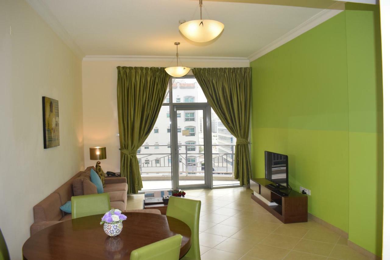 Al Waleed Palace Hotel Apartment Al Barsha Dubai Exterior photo