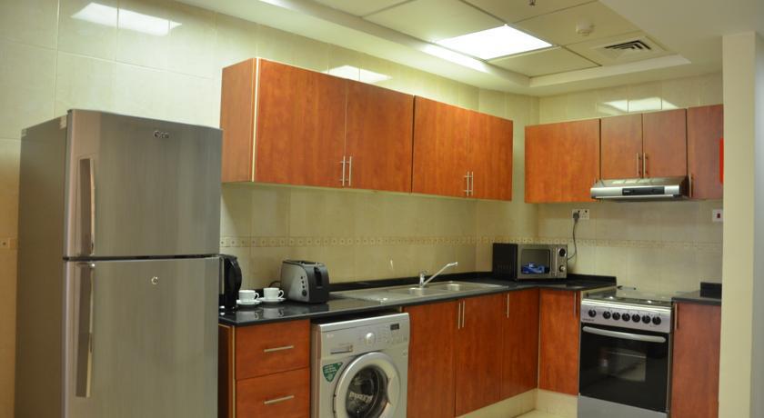 Al Waleed Palace Hotel Apartment Al Barsha Dubai Exterior photo